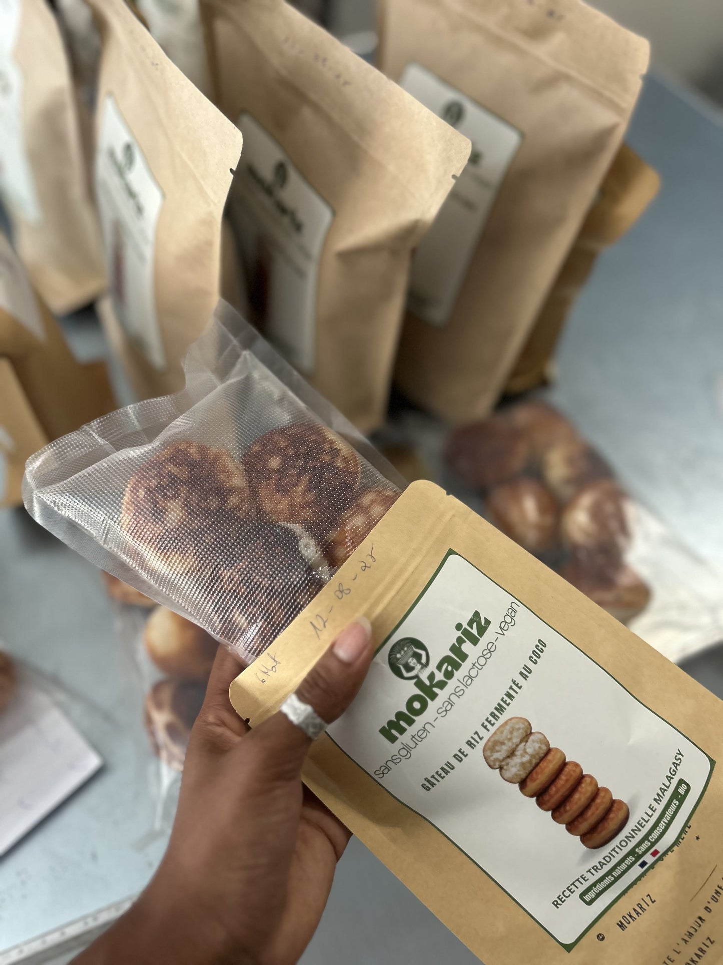 GÂTEAU SANS GLUTEN AU CAROTTE PECAN FOURRÉ